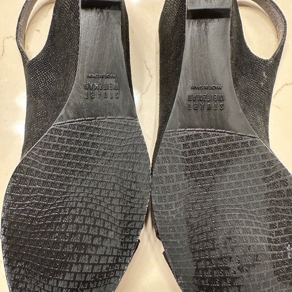 Size 8 M super comfortable &lovely like new Stuart Weisman black wedge shoe - Picture 3 of 4